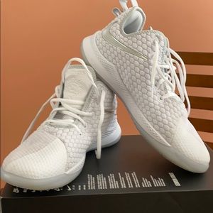 Nike Lebron Witness III